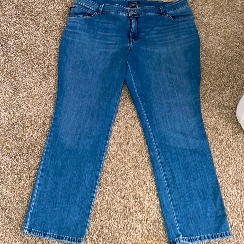 Lee relaxed fit women’s high rise straight leg 14W